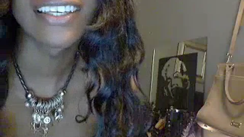 Ebony shemale delivers a massive cumshot